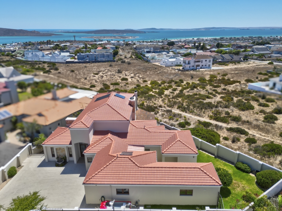 4 Bedroom Property for Sale in Myburgh Park Western Cape